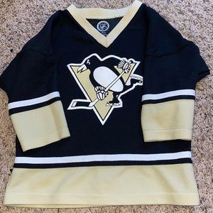 Youth Pittsburgh penguin jersey size 4/5